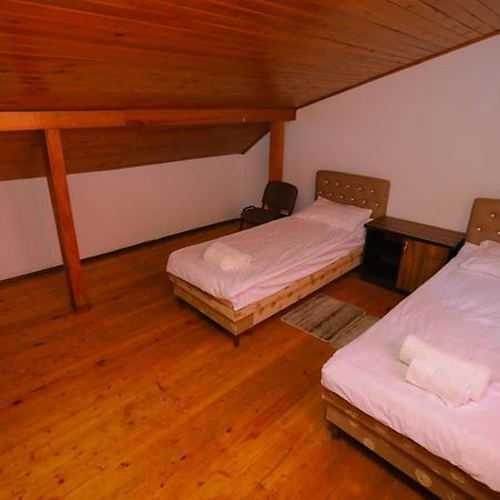 Wooden_Room_Hostel Yerevan Exterior foto